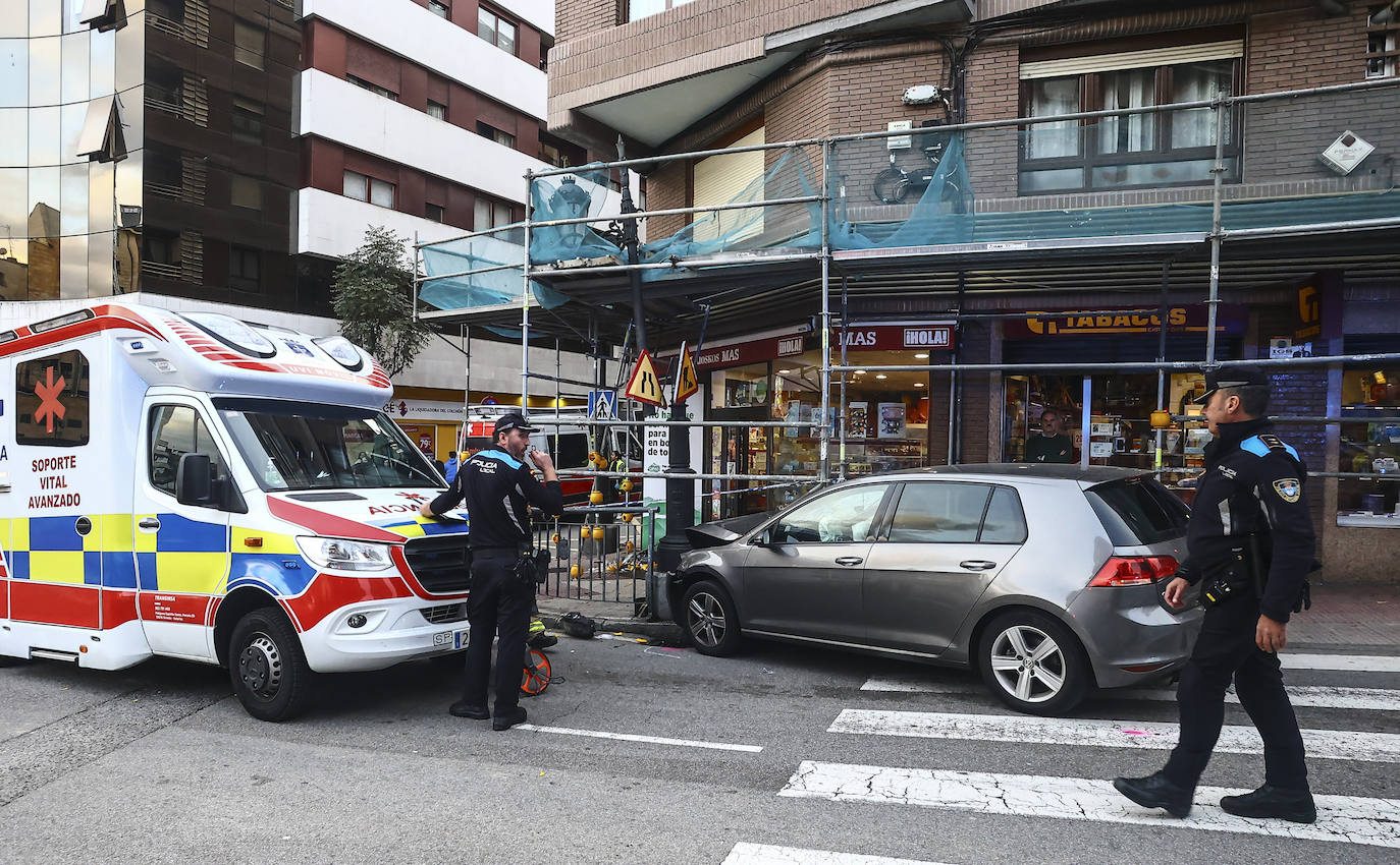 Un Conductor Atropella A Tres Peatones En Oviedo El Comercio Diario